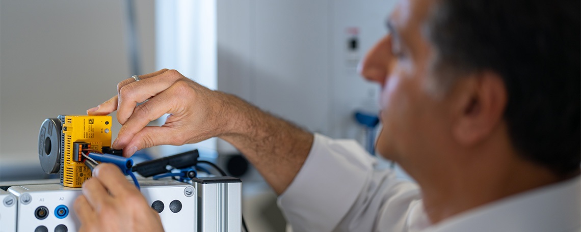 Global Market Segment Manager - Electrified Vehicles & Equipment (m/w/d), 2. Bild